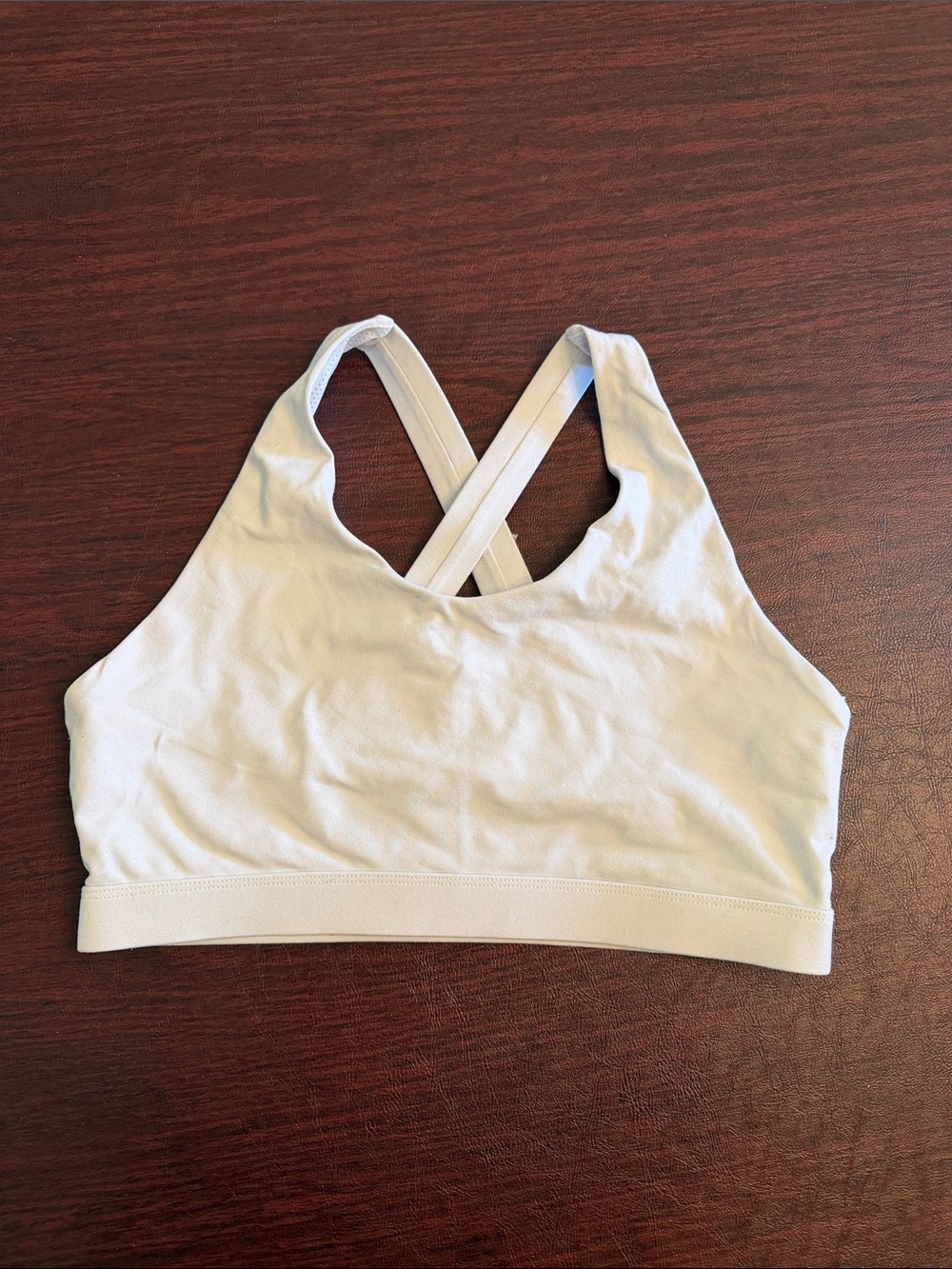 Women's White Cross-Back Seamless Sports Bra